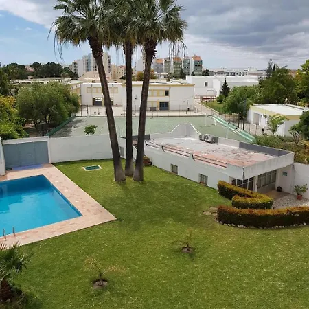 公寓 With 2 Bedrooms In Quarteira, With Wonderful City View, Pool Access... 奎特里拉
